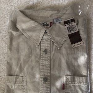 Levi Casual Shirt with Metal Buttons. NWT
